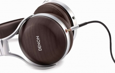 Denon AH-D5200 Premium Over-Ear Headphones in Brown - bottom. cord